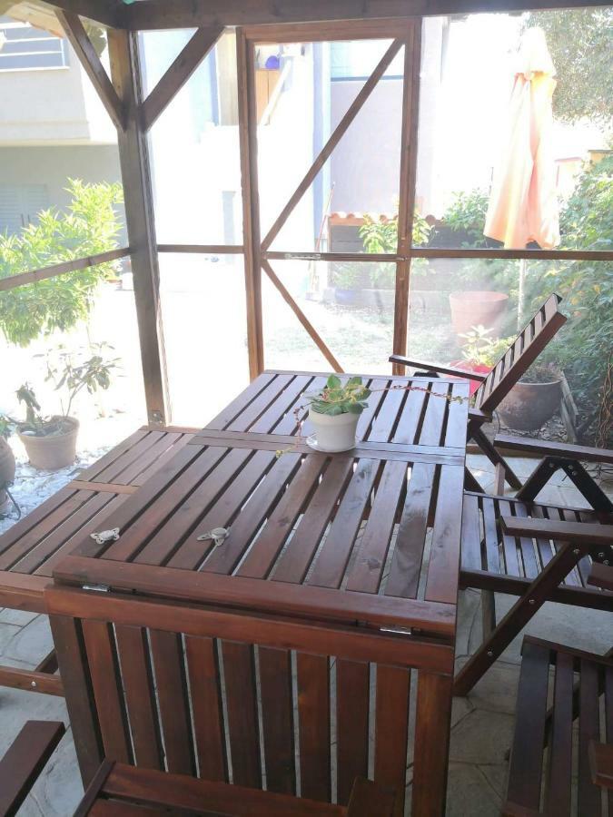 Menta Apartment Nea Iraklitsa ภายนอก รูปภาพ